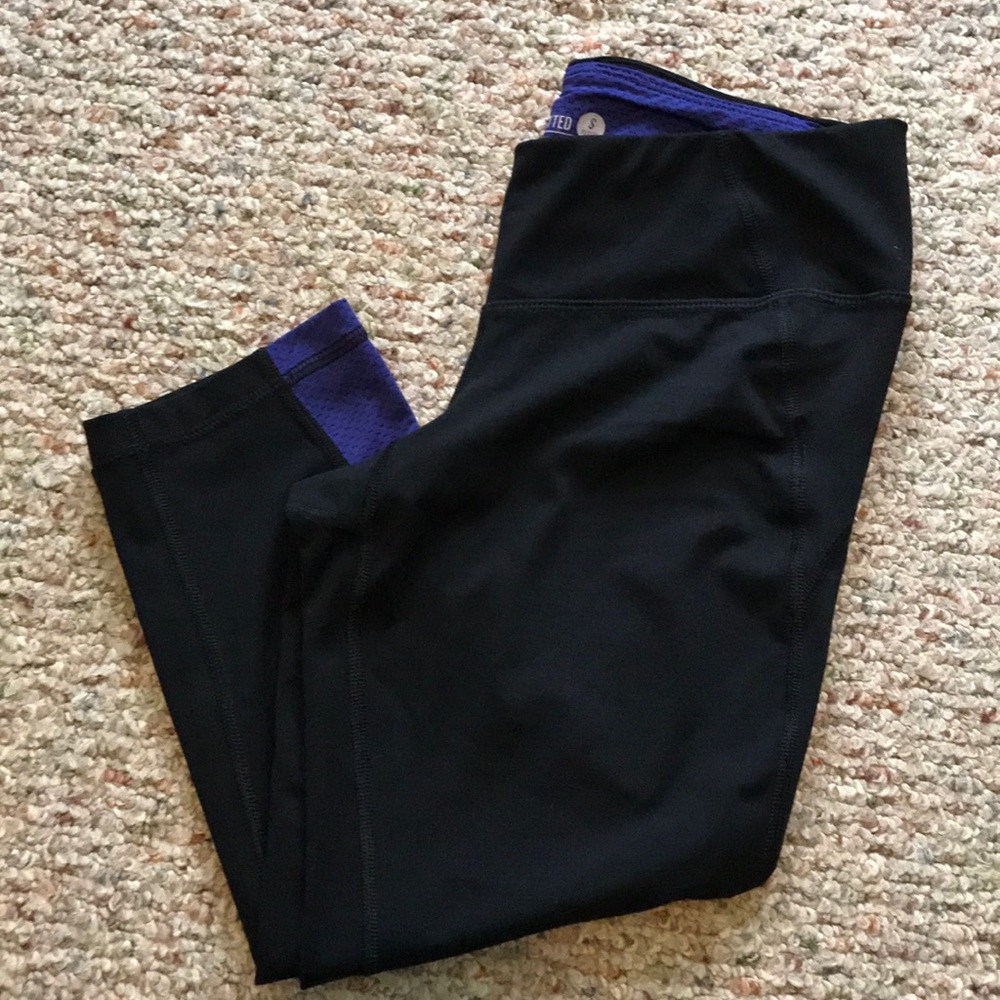 Old Navy Active workout cropped leggings